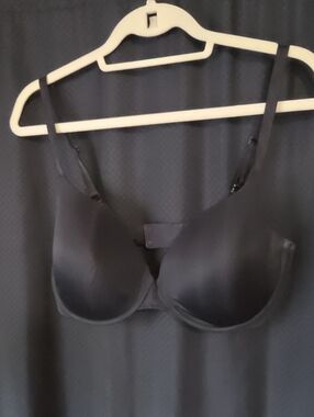Victoria's Secret Black T-Shirt Bra